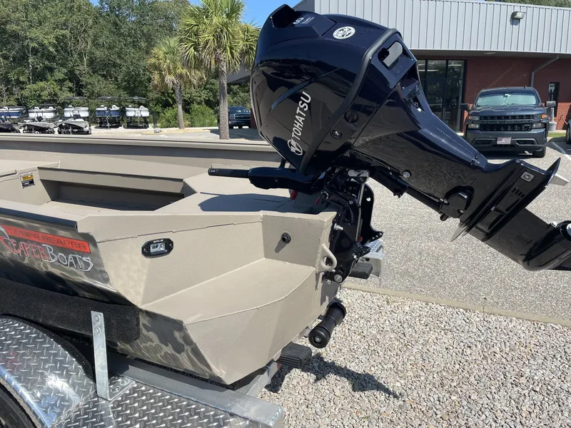 Slide: The Image of Reaper Boats 756 756 STEP TRANSOM 2025 - 6