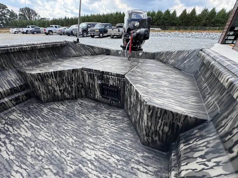 Slide: The Image of Reaper Boats 550 2026 - 7