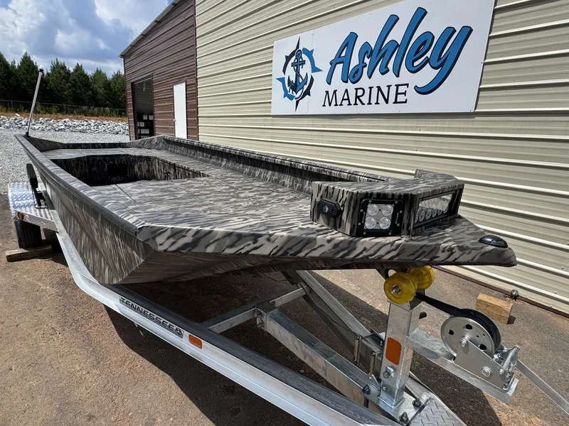 Slide: The Image of Reaper Boats 756 2026 - 2