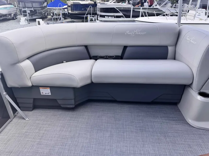 Slide: The Image of SunChaser Vista 16 LR 2026 - 5