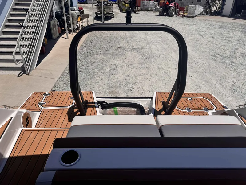 Slide: The Image of Starcraft SVX 231 OB 2025 - 13