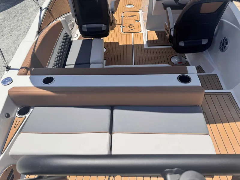 Slide: The Image of Starcraft SVX 231 OB 2025 - 15