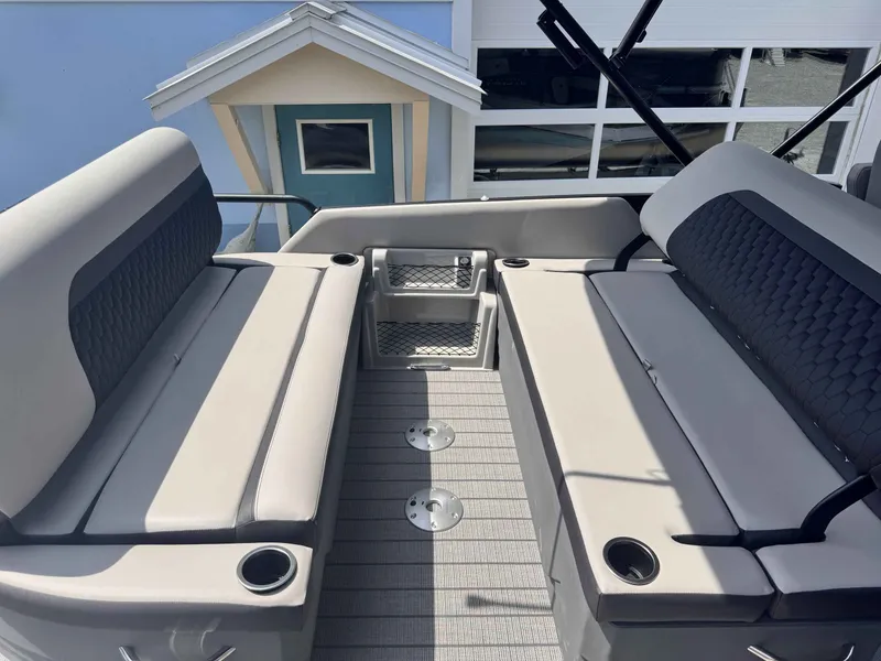 Slide: The Image of Sylvan L3 DLZ 2025 - 14