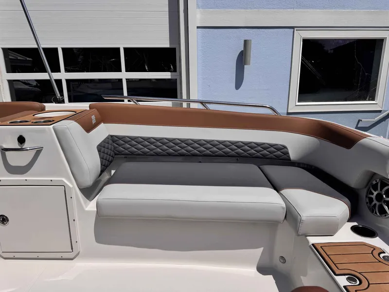 Slide: The Image of Starcraft SVX 191 OB 2026 - 6