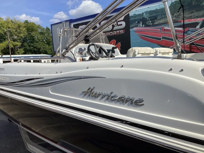 Slide: The Image of Hurricane SS 211 OB 2014 - 17