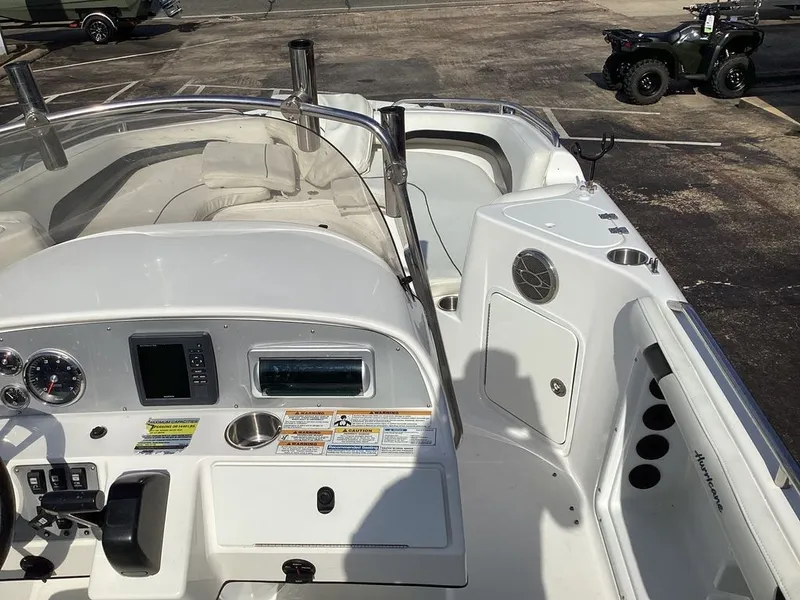 Slide: The Image of Hurricane SS 211 OB 2014 - 33