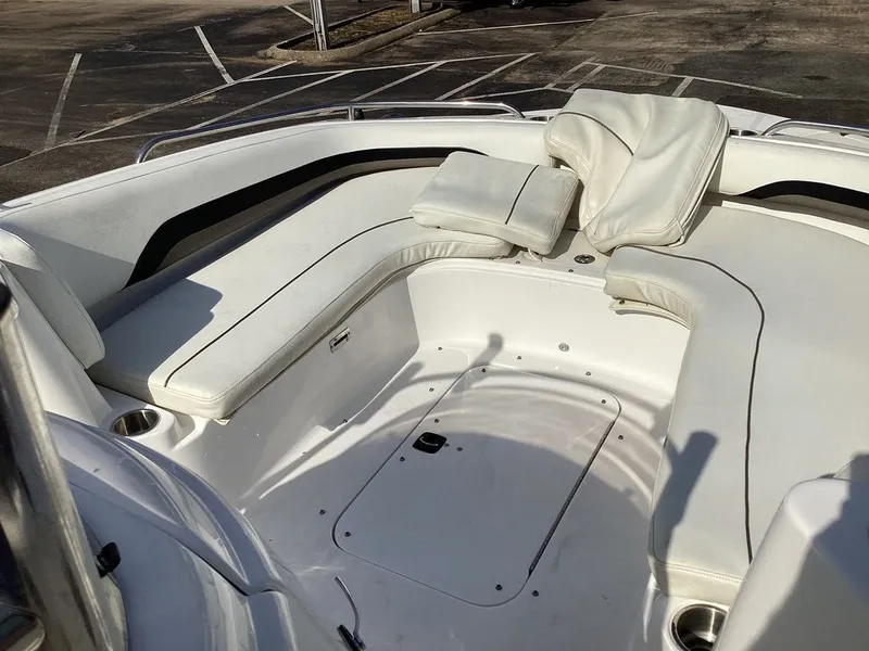 Slide: The Image of Hurricane SS 211 OB 2014 - 34