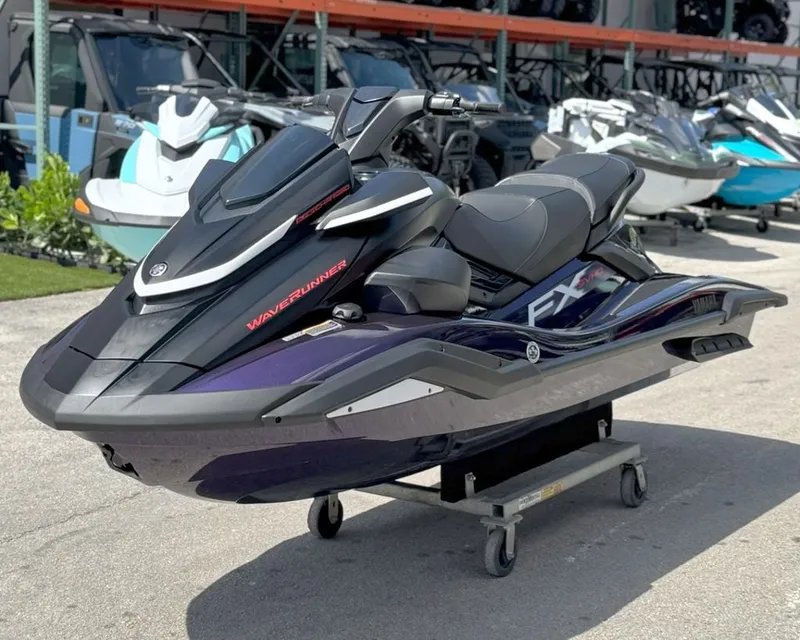 Slide: The Image of Yamaha FX SVHO® 2026 - 1