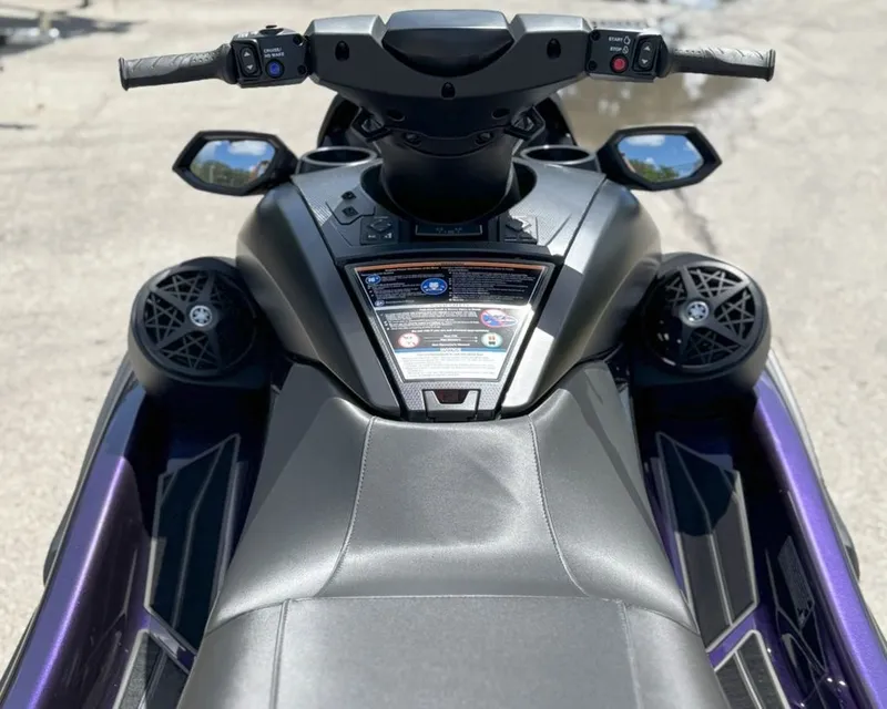 Slide: The Image of Yamaha FX SVHO® 2026 - 5