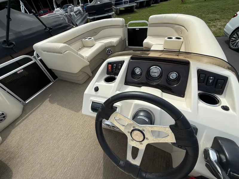 Slide: The Image of Bennington 24 SSRX 2016 - 10