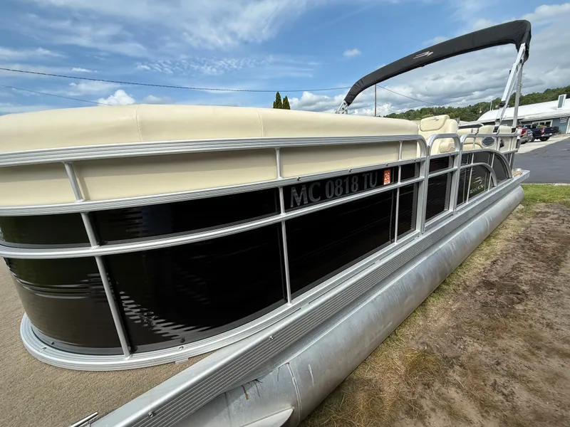 Slide: The Image of Bennington 24 SSRX 2016 - 3