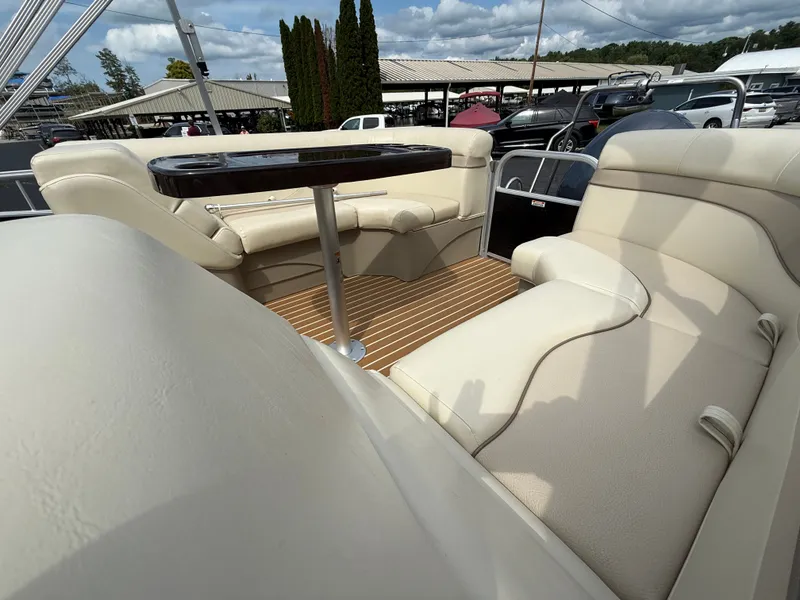 Slide: The Image of Bennington 24 SSRX 2016 - 6