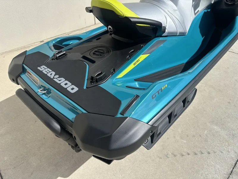 Slide: The Image of Sea-Doo GTI SE 170 2025 - 11