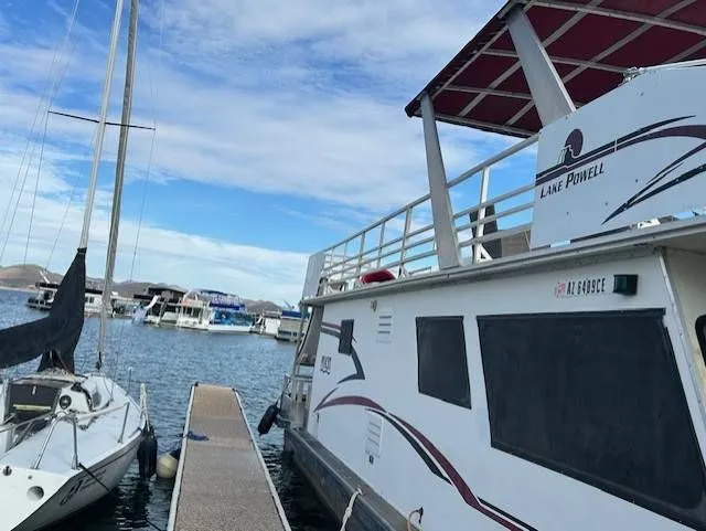 Slide: The Image of Tracker Myacht 2000 - 3