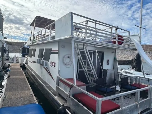 Slide: The Image of Tracker Myacht 2000 - 5