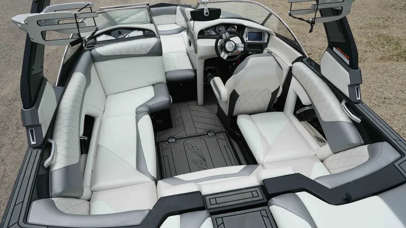 Slide: The Image of Tigé Z1 2017 - 6