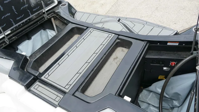 Slide: The Image of Tigé Z1 2017 - 8