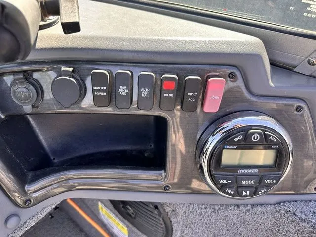 Slide: The Image of Lund 1850 Impact XS Sport 2017 - 24