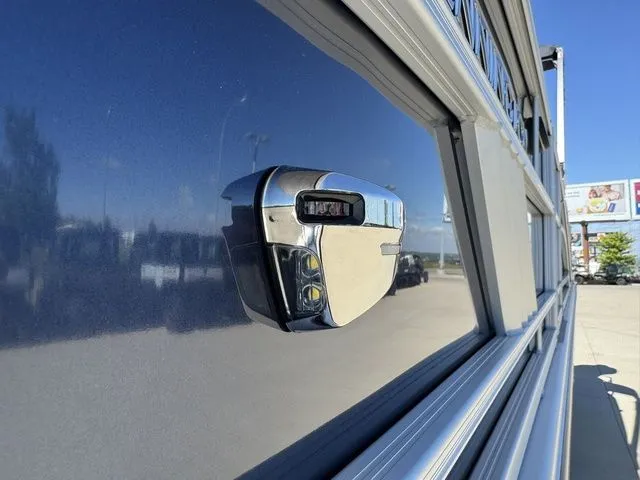 Slide: The Image of Bennington 24MS SPS Tri-toon Pontoon 2026 - 13