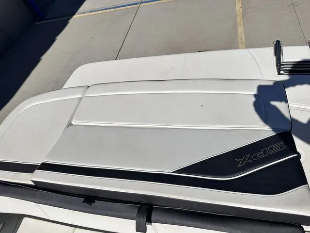 Slide: The Image of Sea Ray 21 SPX 2016 - 11