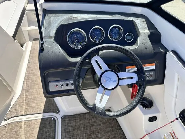 Slide: The Image of Sea Ray 21 SPX 2016 - 20