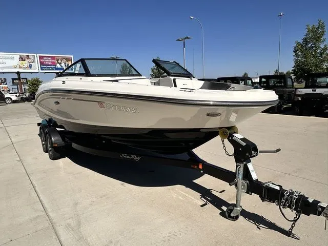 Slide: The Image of Sea Ray 21 SPX 2016 - 4