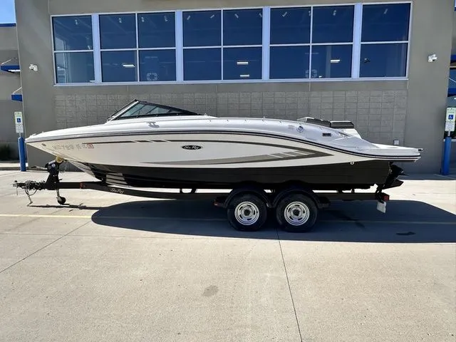 Slide: The Image of Sea Ray 21 SPX 2016 - 5