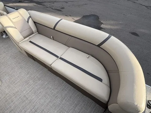 Slide: The Image of Crest CLASSIC LX 240 SLC 2023 - 10