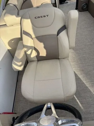 Slide: The Image of Crest CLASSIC LX 240 SLC 2023 - 12