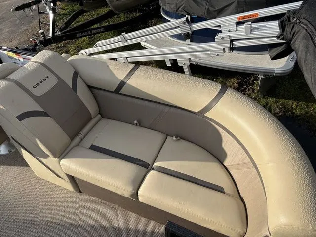 Slide: The Image of Crest CLASSIC LX 240 SLC 2023 - 14