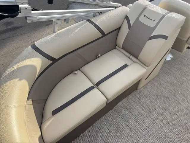 Slide: The Image of Crest CLASSIC LX 240 SLC 2023 - 15