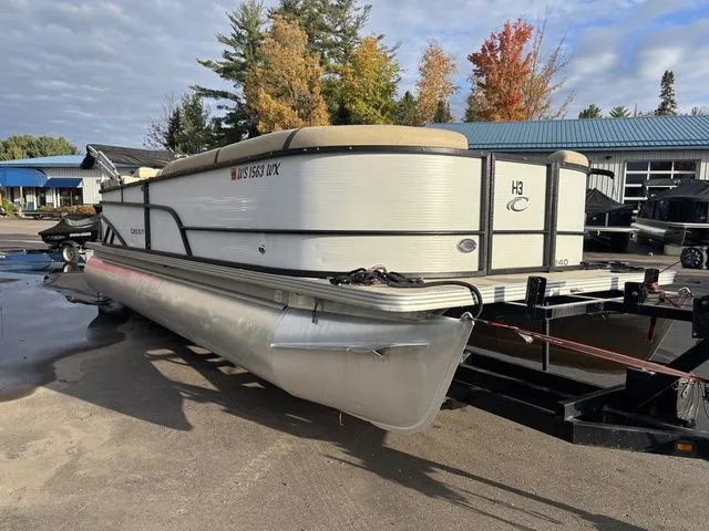 Slide: The Image of Crest CLASSIC LX 240 SLC 2023 - 4