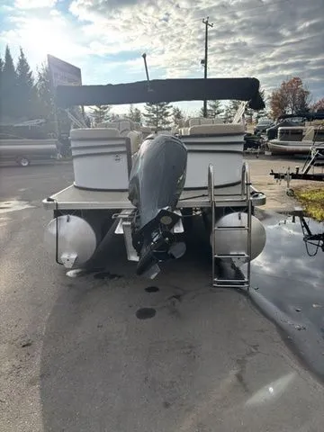 Slide: The Image of Crest CLASSIC LX 240 SLC 2023 - 6