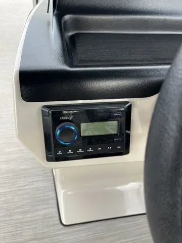 Slide: The Image of Harris Breeze 210 CW 2024 - 6