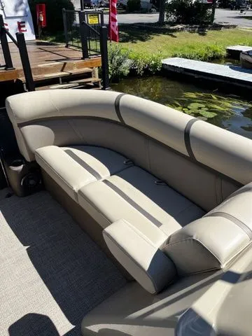 Slide: The Image of Crest Classic LX 200 SLC 2024 - 16