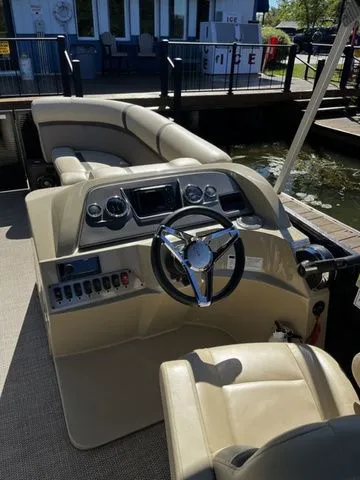 Slide: The Image of Crest Classic LX 200 SLC 2024 - 10