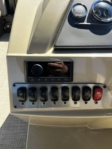 Slide: The Image of Crest Classic LX 200 SLC 2024 - 13