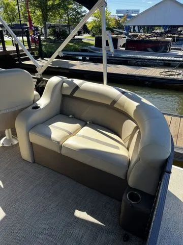 Slide: The Image of Crest Classic LX 200 SLC 2024 - 8