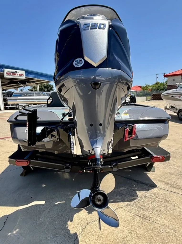 Slide: The Image of Skeeter ZXE20 2026 - 10