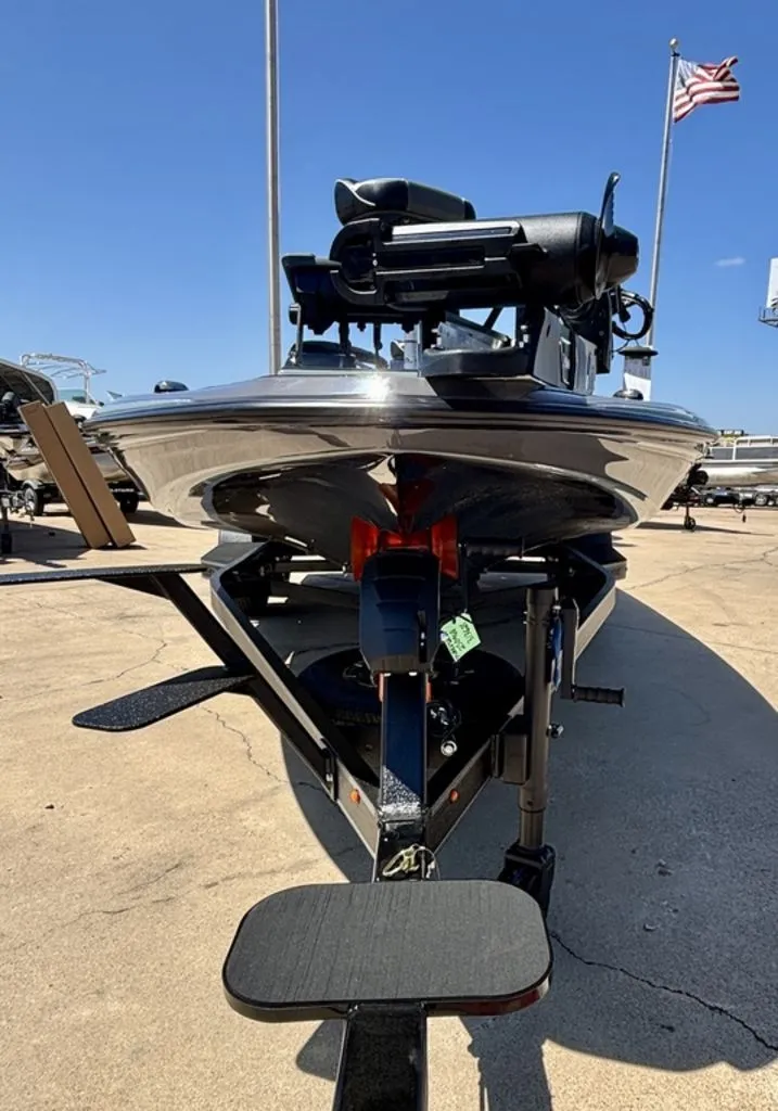 Slide: The Image of Skeeter ZXE20 2026 - 5