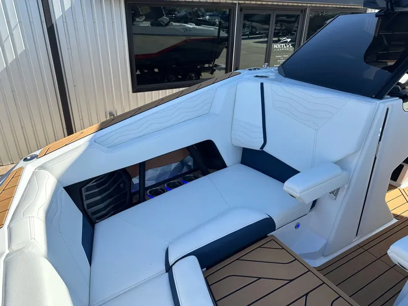 Slide: The Image of Nautique G23 2026 - 12