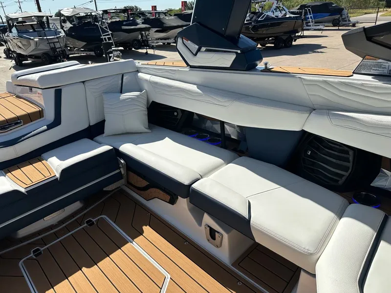 Slide: The Image of Nautique G23 2026 - 18