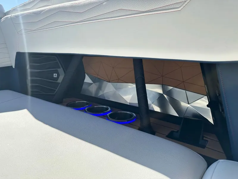 Slide: The Image of Nautique G23 2026 - 20