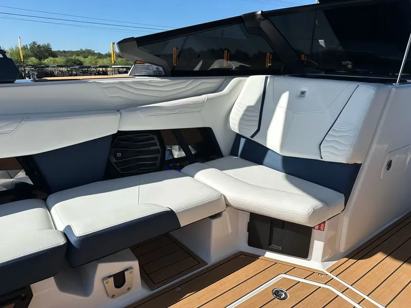 Slide: The Image of Nautique G23 2026 - 26