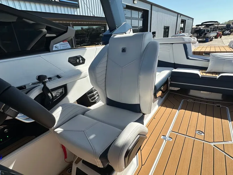 Slide: The Image of Nautique G23 2026 - 32