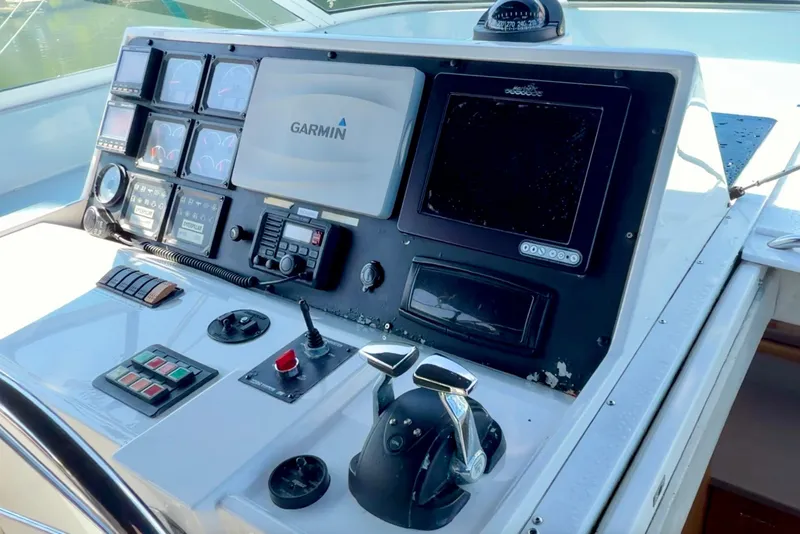 Slide: The Image of Luxurious seating on 2000 Pacific Mariner 65 Motoryacht with quilted upholstery and striped cushions. - 39