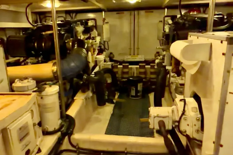 Slide: The Image of Laundry area in 2000 Pacific Mariner 65 Motoryacht with washer, dryer, and sink. - 44