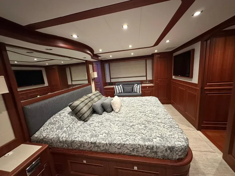 Slide: The Image of Hampton 658l Endurance 2020 - 98