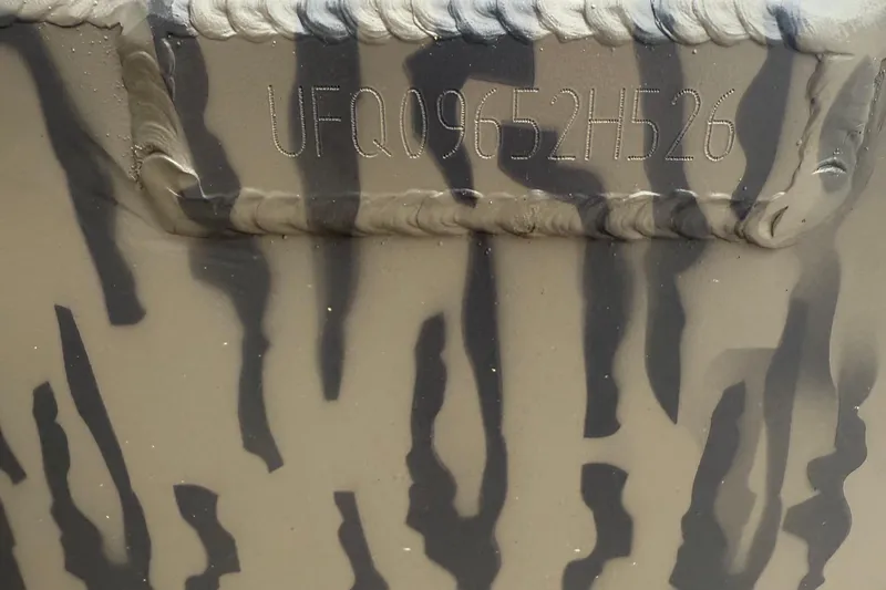 Slide: The Image of Hull identification number on Gator Tail 1750 MID DECK SAVAGE, 2026 model. - 11
