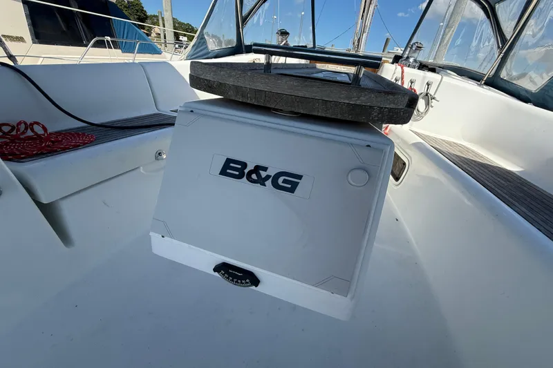 Slide: The Image of Cockpit of 2010 Beneteau Oceanis 43 sailboat with B&G navigation equipment. - 12